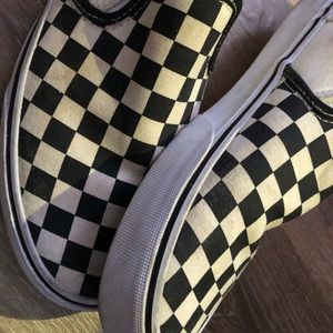 COPY - Checkered vans